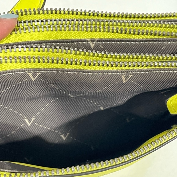 Crossbody - Picture 5 of 5